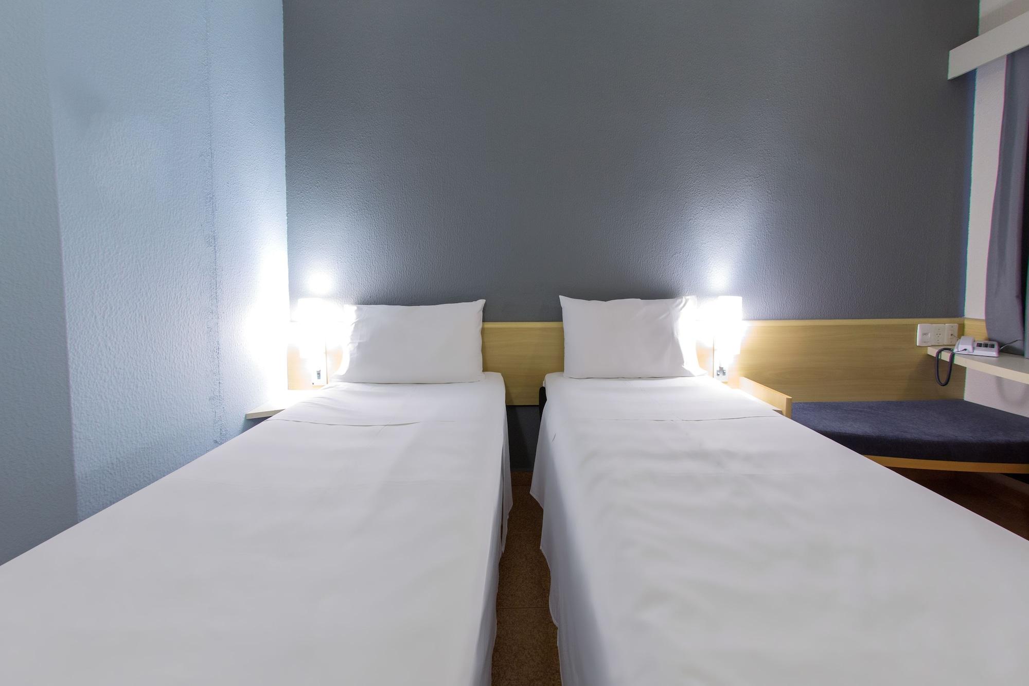 Отель Ibis Aracatuba Экстерьер фото